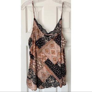 Patterned Lace Detail Top